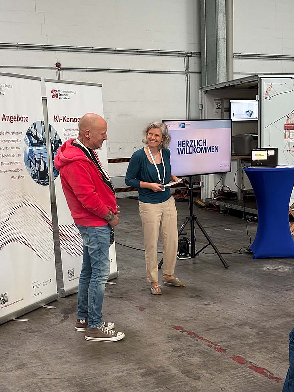 Begrüßung durch Gerd Rothaug, Vizepräsident  der IHK-Cottbus, Foto: Sandra Bierhals 