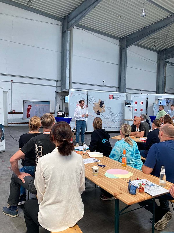 Vortrag Pavlo Mykytyn zu IT-Sicherheit, Foto: Dominique Franke-Sakuth